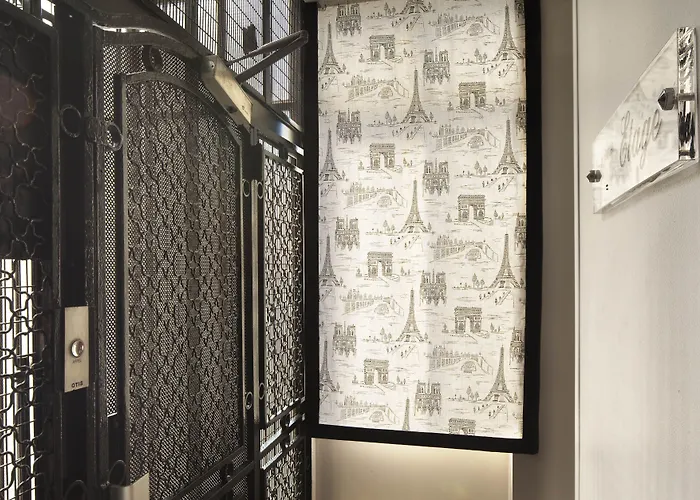 Riviera Elysees מלון פריז