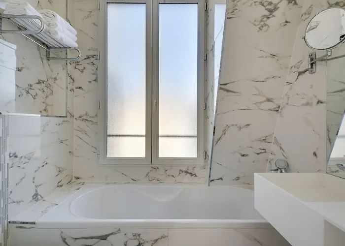 Riviera Elysees מלון פריז