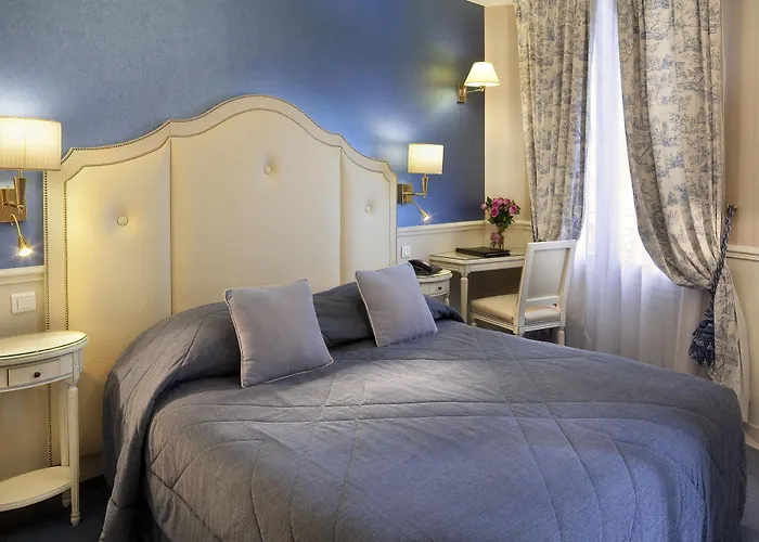 מלון Riviera Elysees 3*