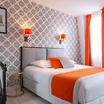 Riviera Elysees Hotel