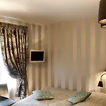 Riviera Elysees 3* París