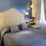 Hotel Riviera Elysees 3*