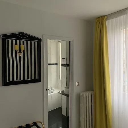 Riviera Elysees Ξενοδοχείο 3*