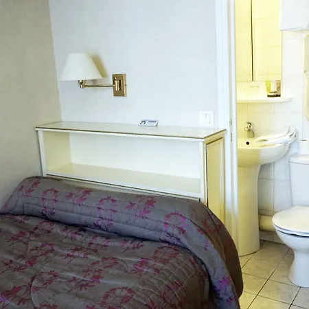 Hotel Riviera Elysees Paris