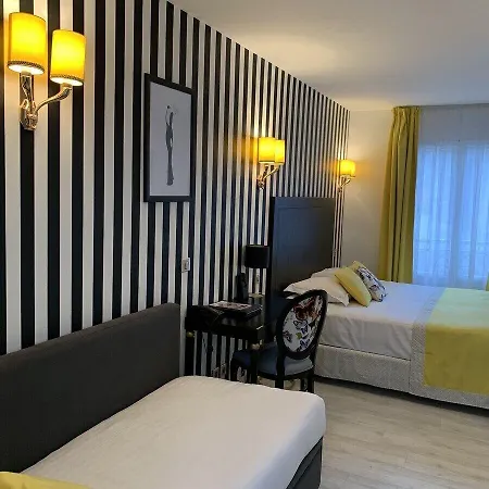 Hotel Riviera Elysees Paris