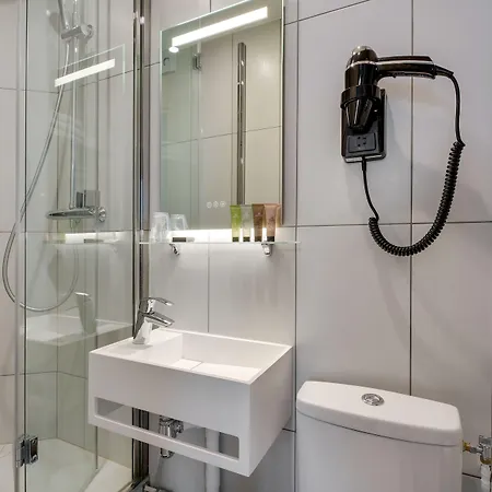 Riviera Elysees Hotel