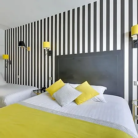 Hotel Riviera Elysees Paris