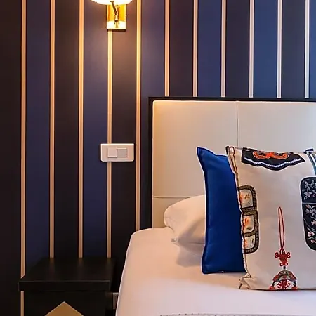 فندق Riviera Elysees باريس