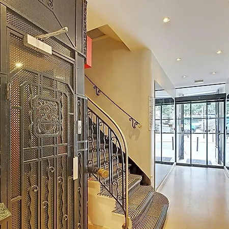 Riviera Elysees 3* باريس