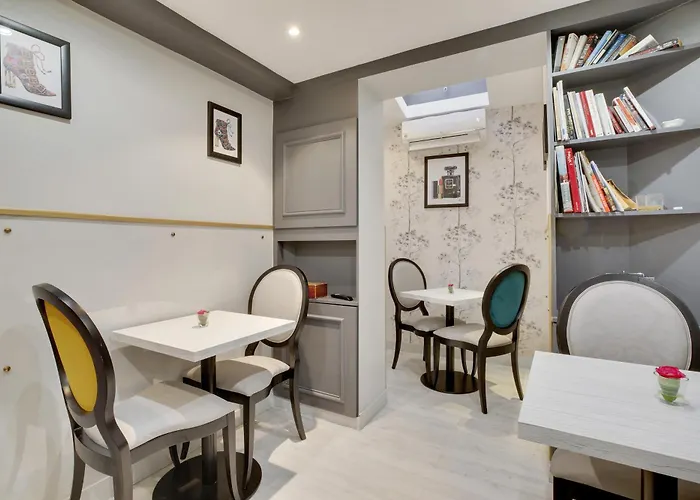 Hotel Riviera Elysees Paris