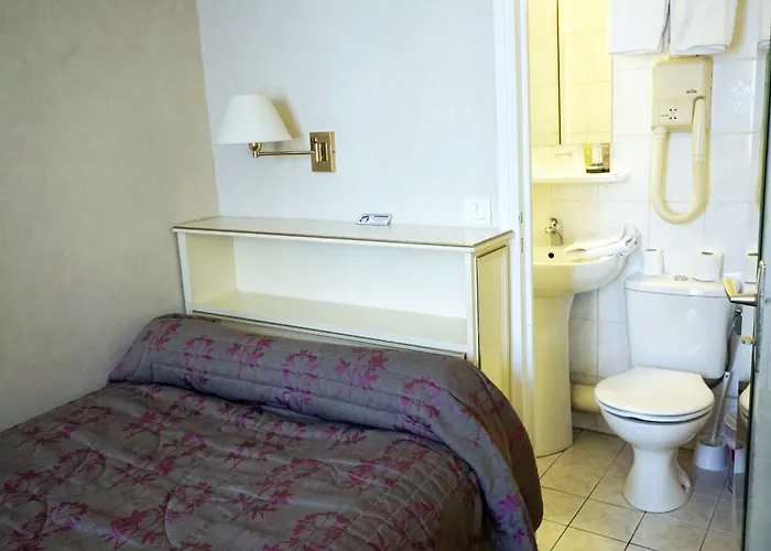 Hotel Riviera Elysees Paris