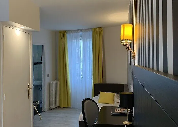 Riviera Elysees Hotel Paris