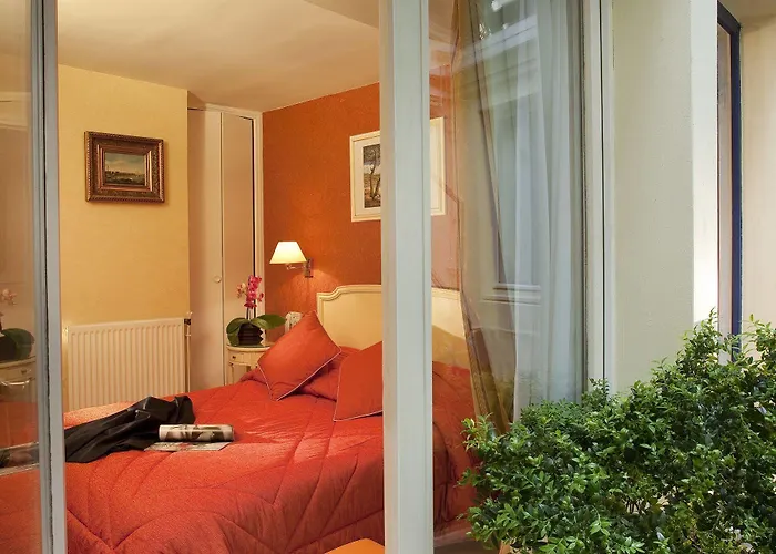 Riviera Elysees 3* Paris