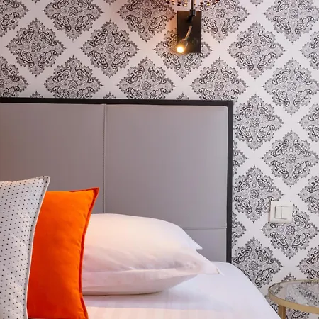 Riviera Elysees 3* Paříž